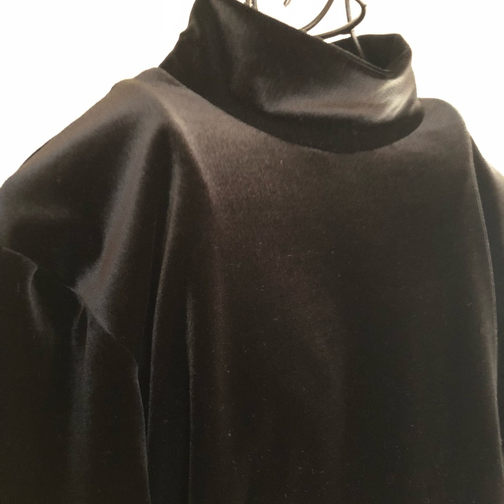 Women’s suede turtleneck - Picture 2 of 3